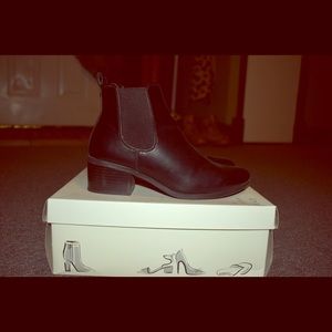 A new day Chelsea boots